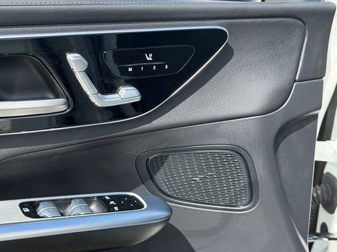 Used 2024 Mercedes-Benz GLC 300 image 18