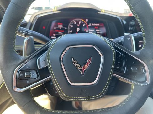 Used 2022 Chevrolet Corvette Stingray Premium Cpe w/ Z51 Performance Package image 11