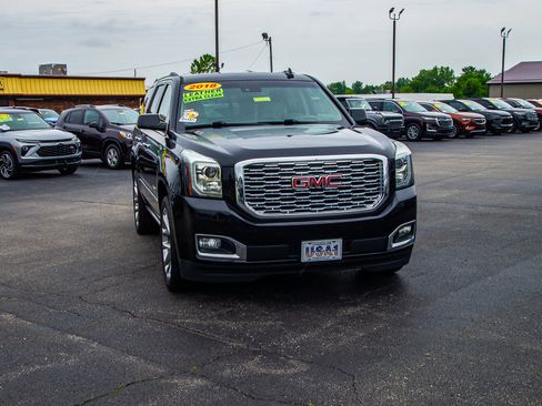 Used 2018 GMC Yukon Denali w/ Open Road Package AWD/4WD image 10