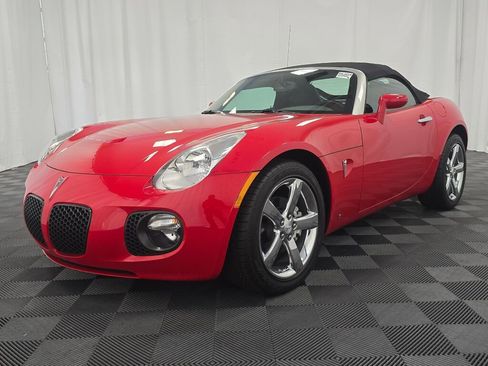 Used 2009 Pontiac Solstice GXP w/ Club Sport Package image 24