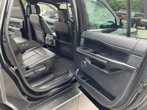 Used 2018 Ford Expedition Max XLT w/ Equipment Group 202A AWD/4WD image 25