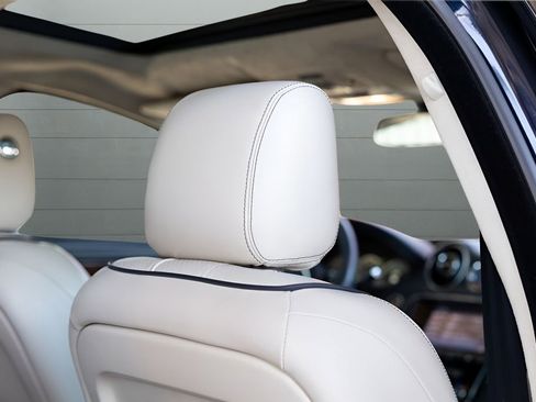 Used 2012 Jaguar XJ L RWD image 66