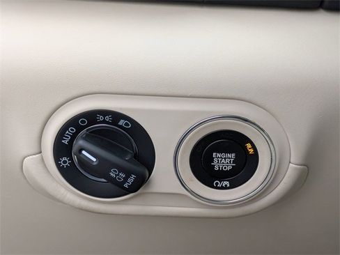 Used 2022 Maserati Levante GT image 13