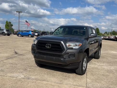 Used 2020 Toyota Tacoma SR w/ SR Convenience Package RWD image 4
