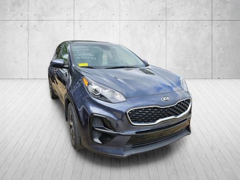 Used 2022 Kia Sportage LX FWD image 3