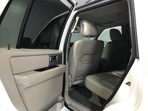Used 2014 Ford Expedition Limited w/ Equipment Group 301A RWD image 18