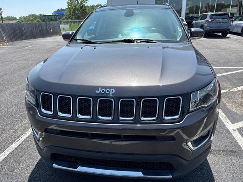 Used 2018 Jeep Compass Limited AWD/4WD image 2