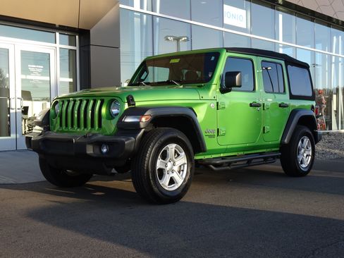 Used 2019 Jeep Wrangler Unlimited Sport S image 1