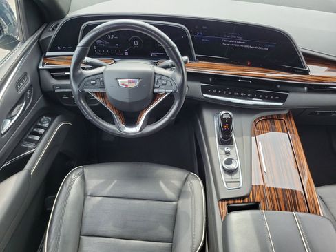 Used 2021 Cadillac Escalade ESV Premium Luxury w/ Performance Package RWD image 18