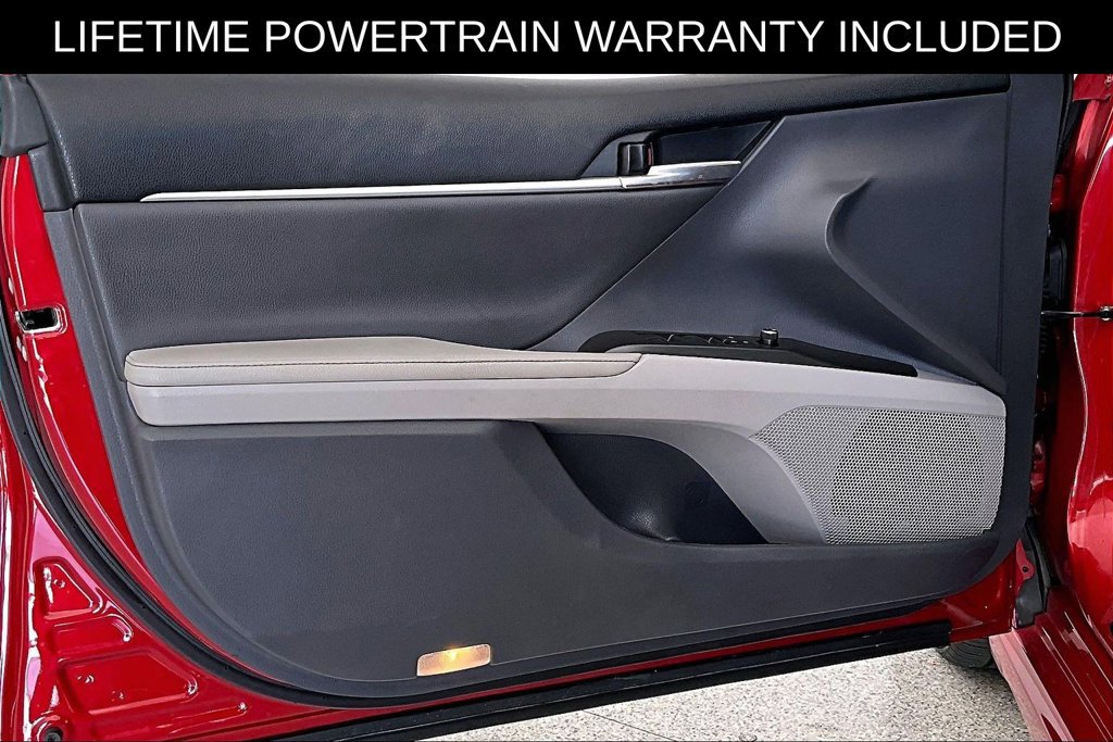 Used 2022 Toyota Camry XSE FWD image 23