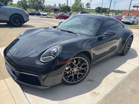 Used 2021 Porsche 911 Carrera RWD image 1