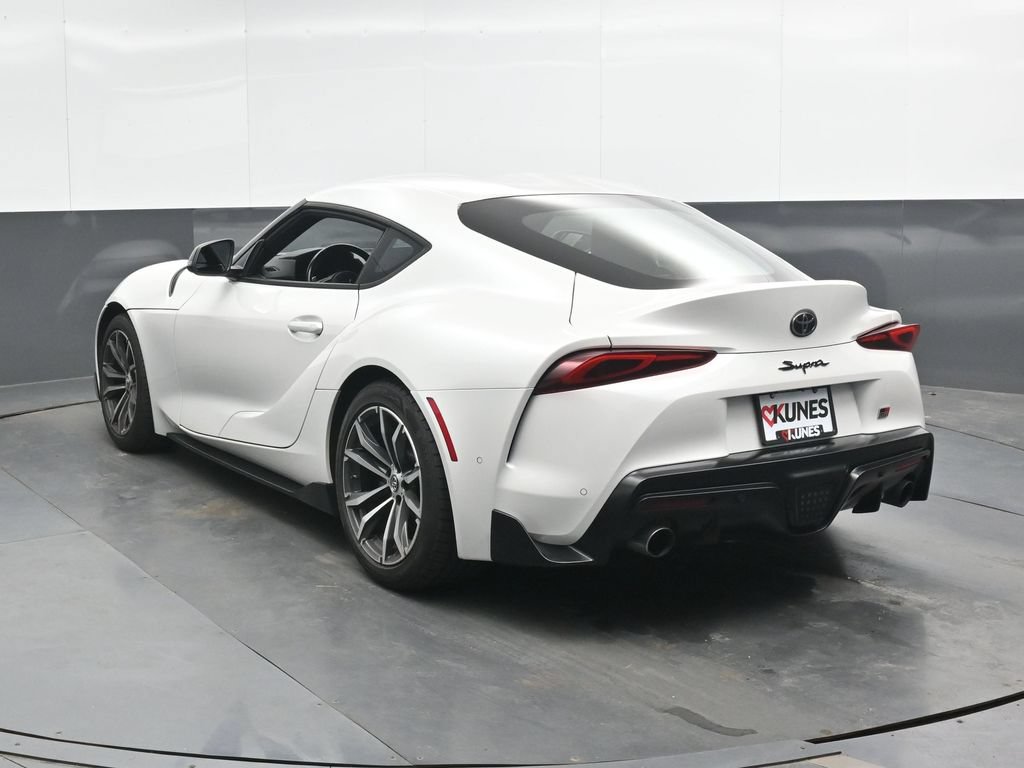 Used 2022 Toyota Supra w/ Safety & Technology Package RWD image 11