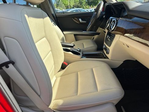 Used 2015 Mercedes-Benz GLK 350 2WD image 14