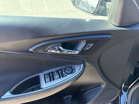 Used 2023 Chevrolet Malibu LT FWD image 12