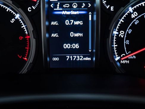 Certified 2020 Toyota 4Runner TRD Off-Road Premium w/ Moonroof Package image 17