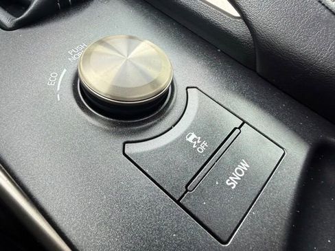 Used 2019 Lexus IS 300 F Sport w/ F Sport Package AWD/4WD image 31