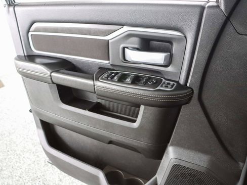 Used 2024 RAM 2500 Big Horn AWD/4WD image 23