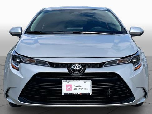 Used 2026 Toyota Corolla LE FWD image 4