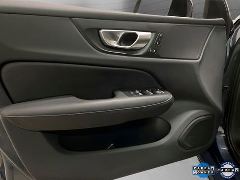 Used 2025 Volvo S60 B5 Core image 15
