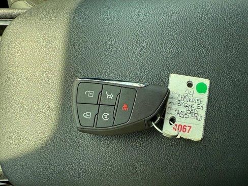 Used 2024 Chevrolet Blazer EV RS image 31