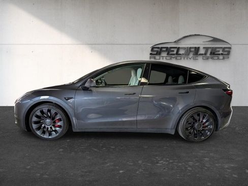 Used 2022 Tesla Model Y Performance AWD/4WD image 7