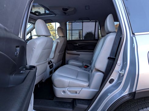 Used 2019 Honda Pilot Touring image 41