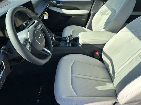 New 2025 Hyundai Sonata SE image 9