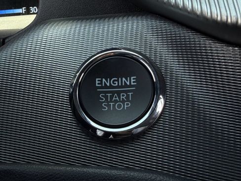 Used 2025 Ford Explorer ST-Line RWD image 22