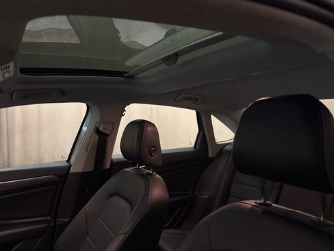 Used 2023 Volkswagen Jetta SE image 19