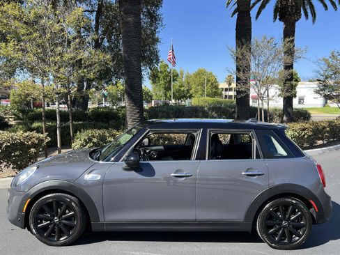 Used 2018 MINI Cooper S FWD image 20