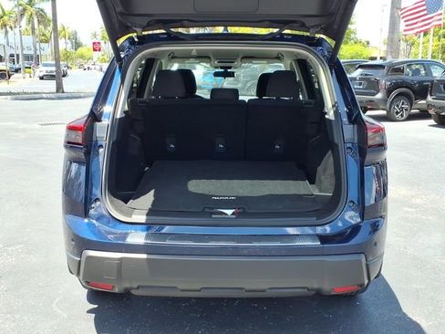 Used 2024 Nissan Rogue SV FWD image 17