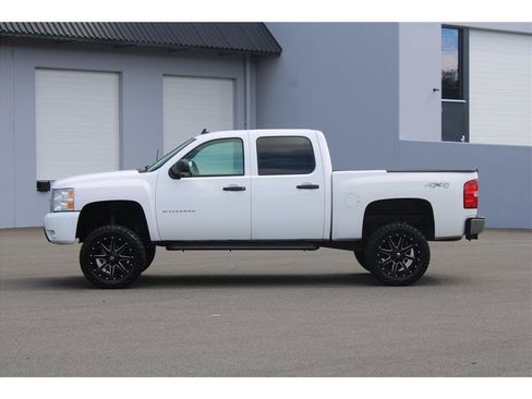 Used 2012 Chevrolet Silverado 1500 LT AWD/4WD image 2