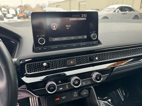 Used 2023 Honda Civic Sport image 13