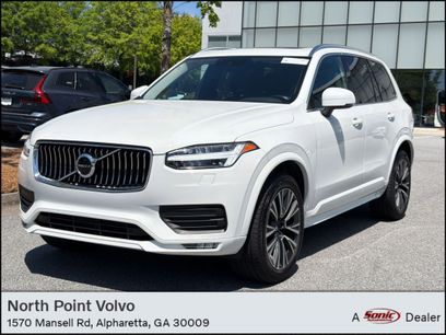 Used 2022 Volvo XC90 T5 Momentum w/ Climate Package
