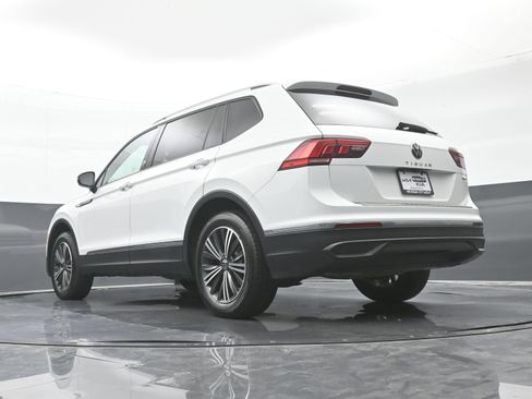 Used 2024 Volkswagen Tiguan Wolfsburg Edition AWD/4WD image 37