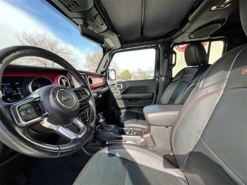 Used 2020 Jeep Gladiator Rubicon image 10