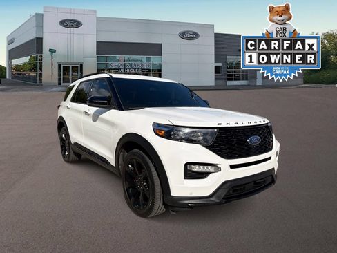 Used 2024 Ford Explorer ST w/ Equipment Group 401A AWD/4WD image 2