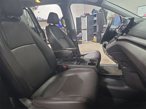 Used 2022 Honda Odyssey EX-L image 10