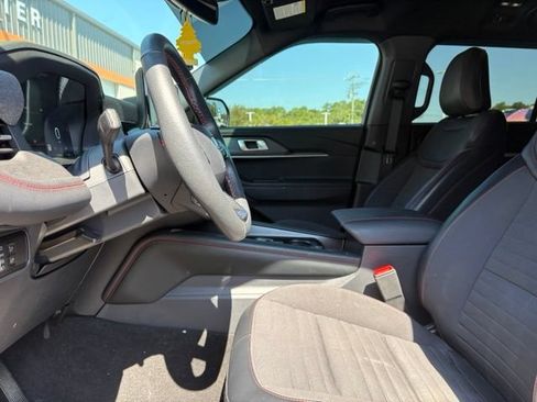 Used 2025 Ford Explorer ST-Line w/ Premium Package RWD image 14