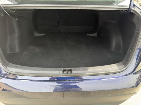 Used 2025 Toyota Corolla LE FWD image 17