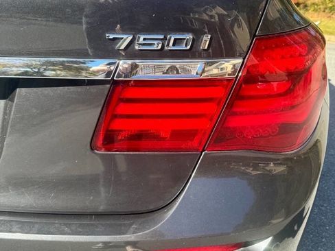 Used 2015 BMW 750i 750i 4dr Sedan image 4
