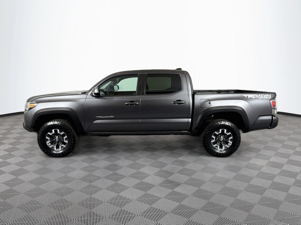 Used 2021 Toyota Tacoma TRD Off-Road AWD/4WD image 4