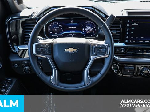 Used 2025 Chevrolet Silverado 1500 LT AWD/4WD image 30