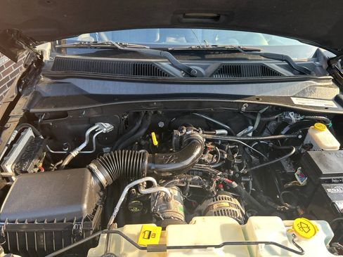 Used 2011 Dodge Nitro Heat AWD/4WD image 19