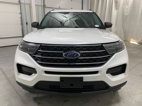 Used 2022 Ford Explorer XLT image 29