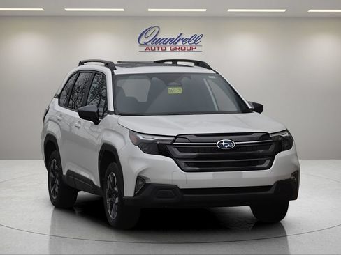 Used 2026 Subaru Forester Premium AWD/4WD image 2