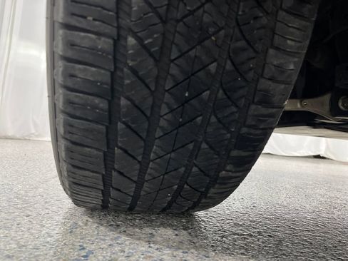 Used 2020 Ford Explorer Limited image 30