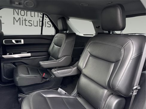 Used 2022 Ford Explorer XLT w/ Equipment Group 202A image 17