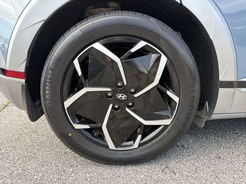Certified 2024 Hyundai Ioniq 5 Limited RWD image 17
