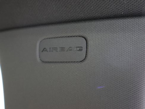 Used 2023 Jeep Grand Cherokee Limited image 45